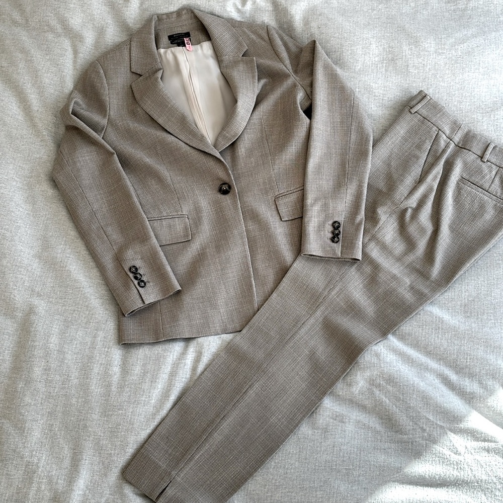 RW&CO fitted suit